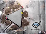 Cimentación para torre autosoportada triangular, vista desde arriba